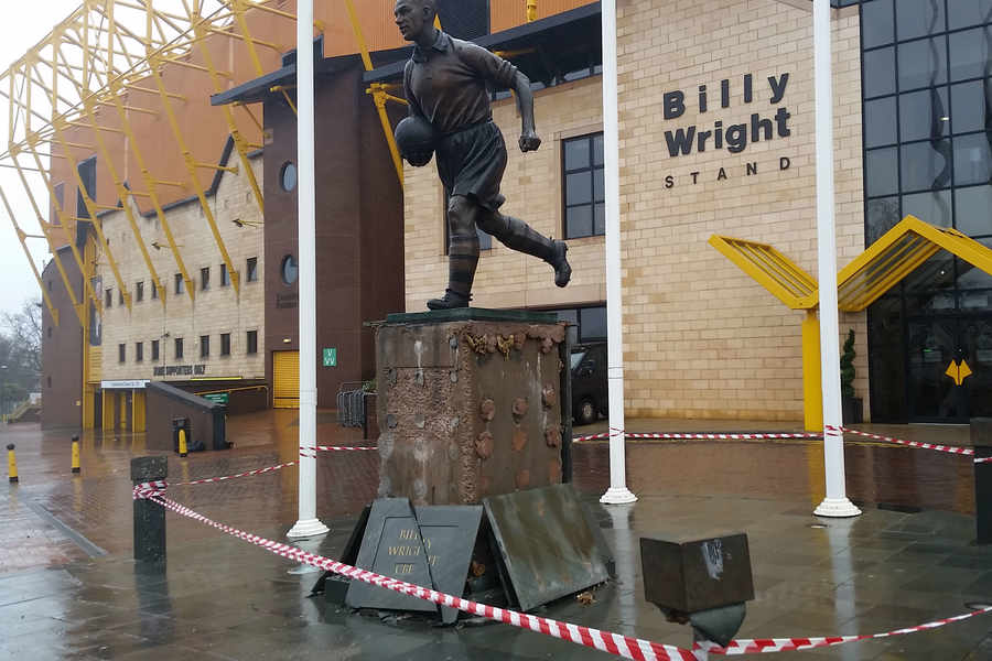 Drink driver crashed into Billy Wright statue. credit to express and star for pic.